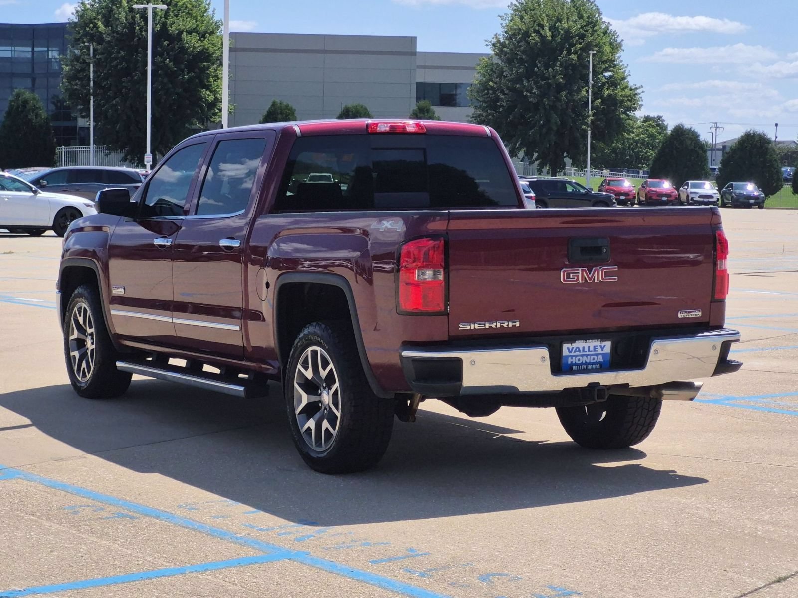 Used 2015 Sonoma Red Metallic GMC SLT 4WD image 8