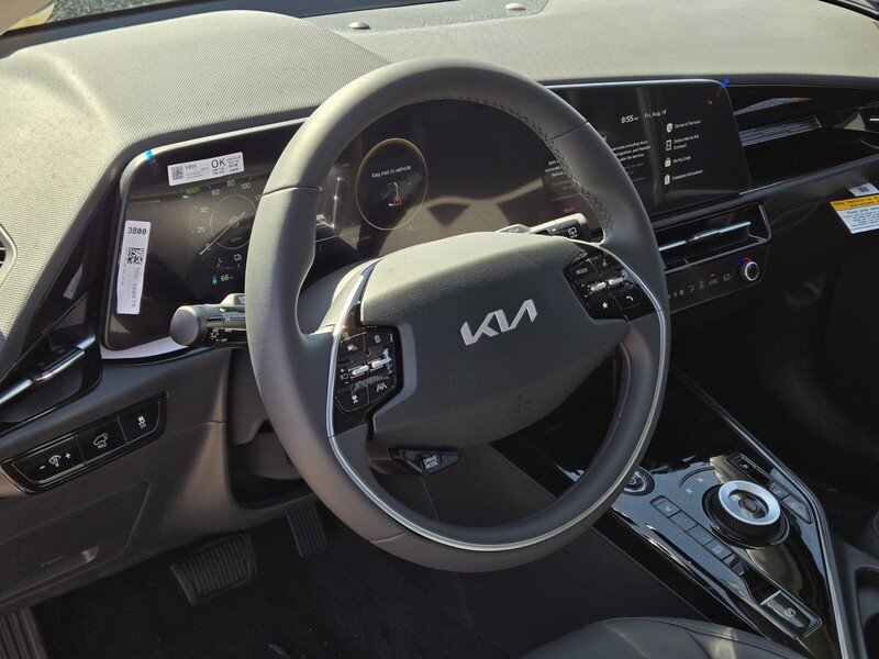 New 2026 Steel Gray Kia WIND image 10