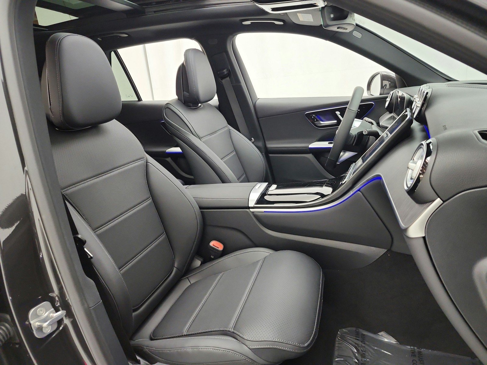 New 2027 Graphite Grey Metallic Mercedes-Benz GLC 300 SUV image 36