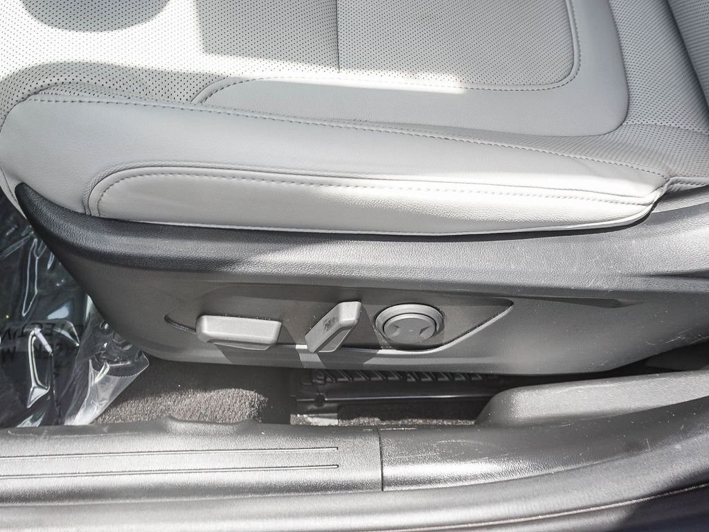 Used 2025 Gray Hyundai Limited image 19