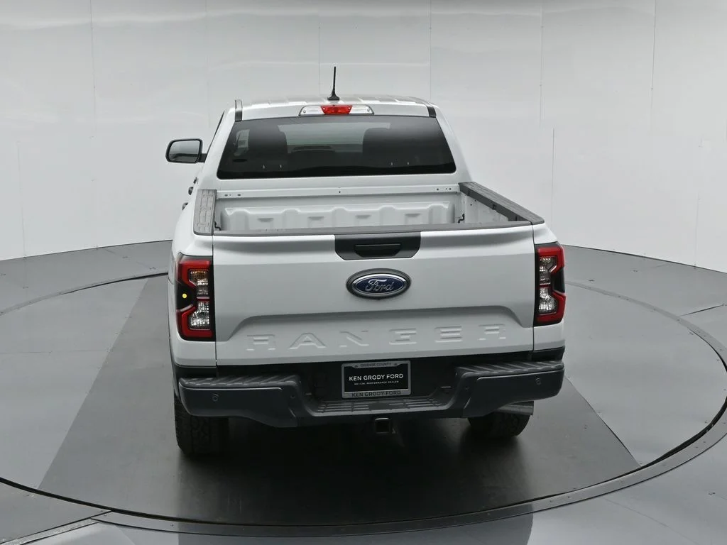 New 2026 Avalanche Ford XLT image 39