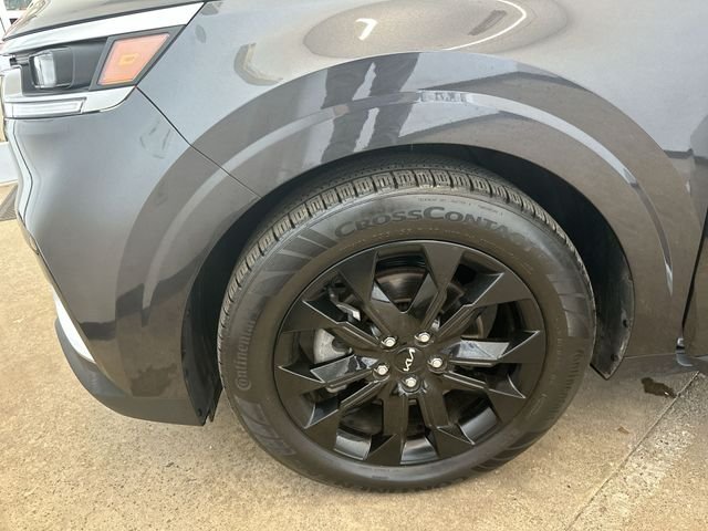 Used 2022 Gray Kia SX image 20