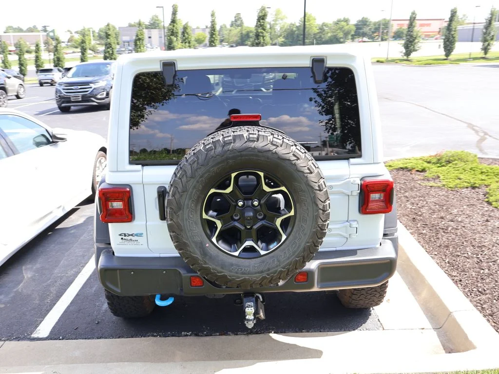 Used 2022 White Jeep Unlimited Rubicon 4xe image 14