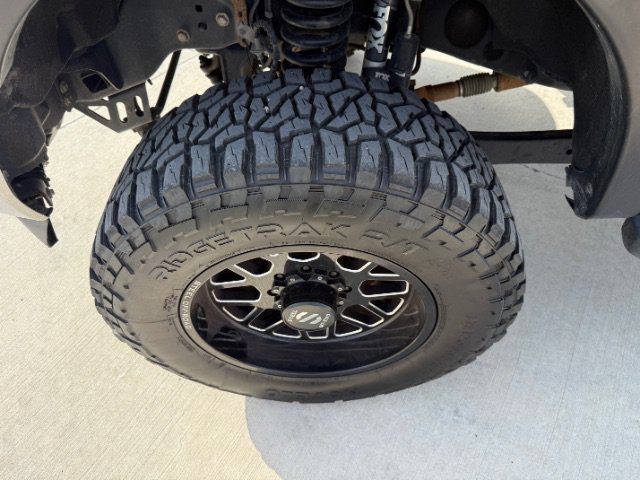 Used 2019 Gray Ford XLT image 9