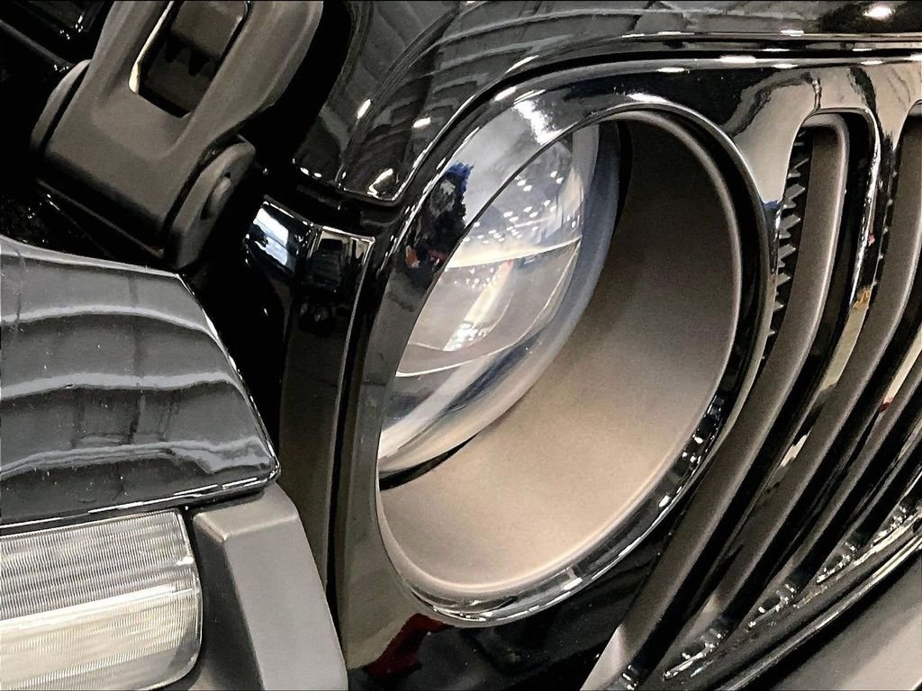 Used 2020 Black Jeep Unlimited Rubicon image 34