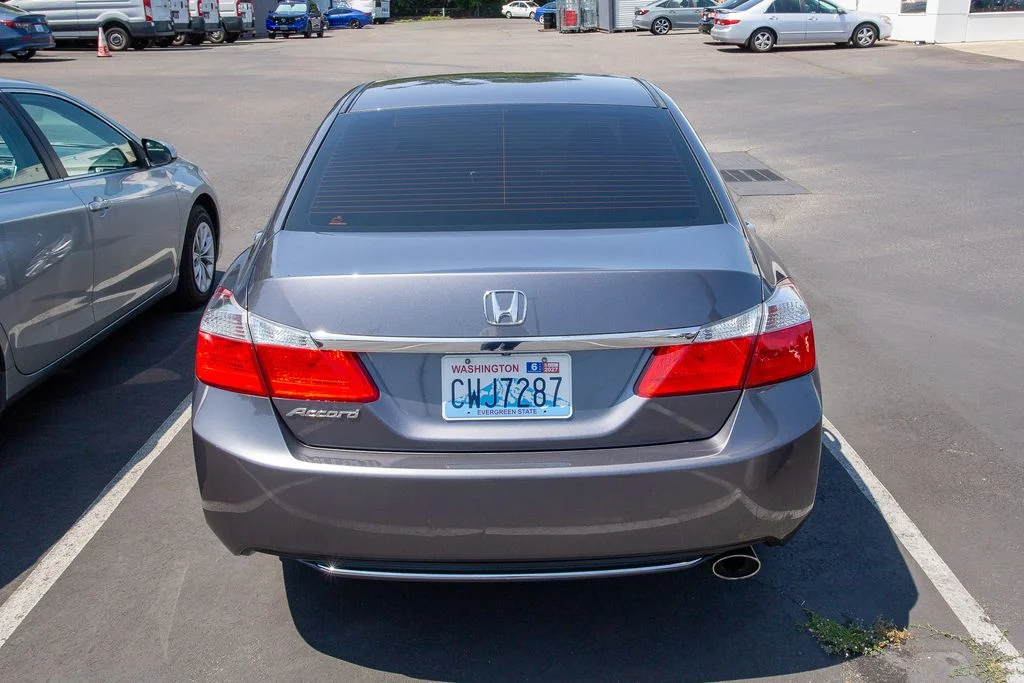 Used 2015 Modern Steel Metallic Honda EX image 4