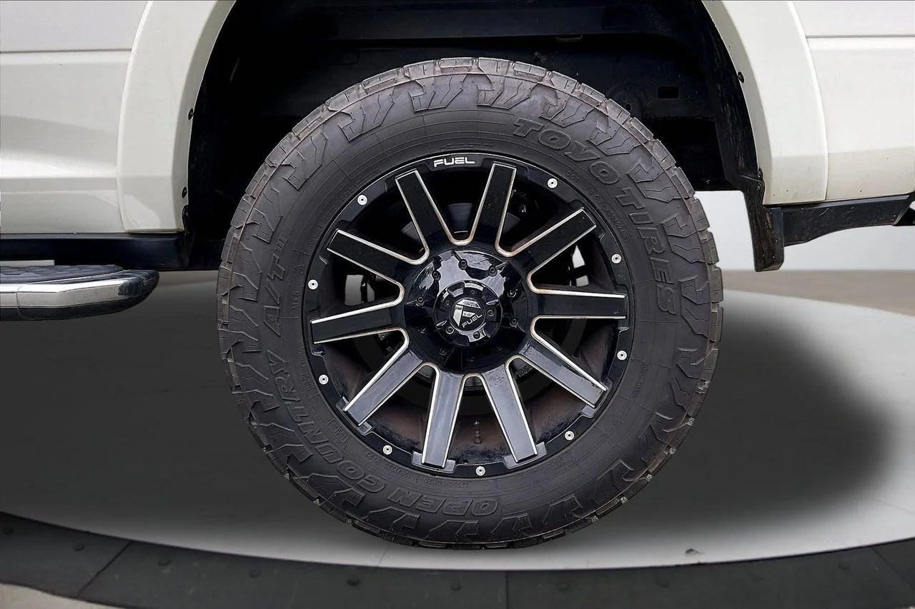 Used 2021 White Ram Laramie image 36