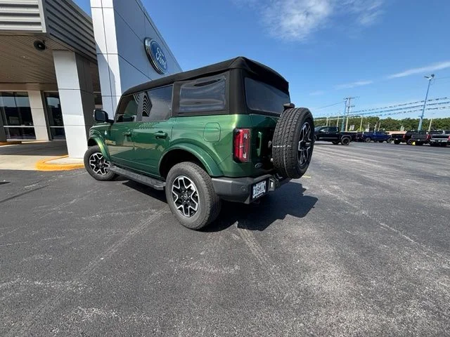 Used 2024 Green Metallic Ford Outer Banks image 11