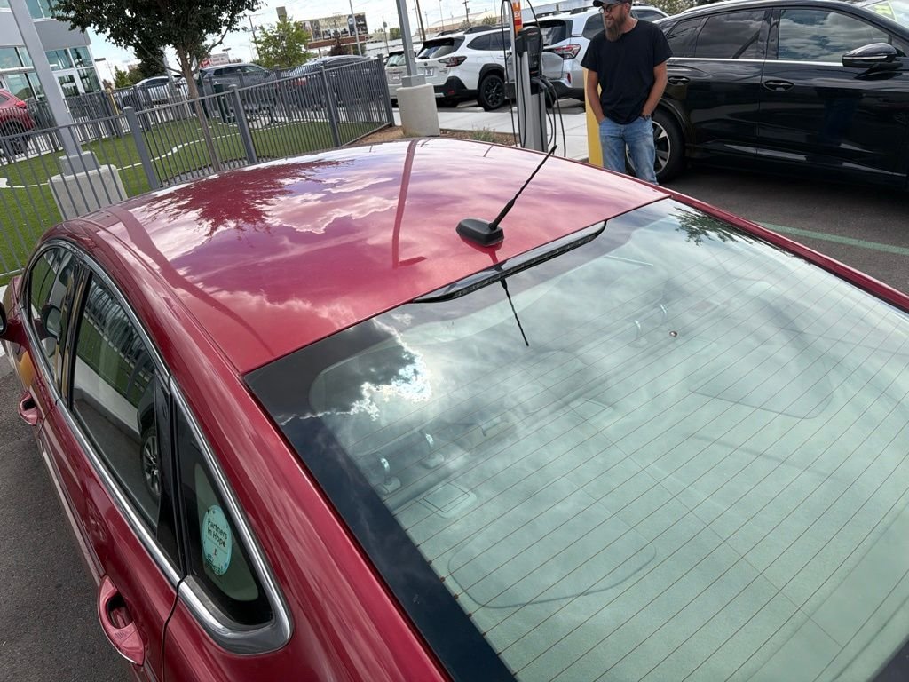 Used 2017 Red Ford SE image 8