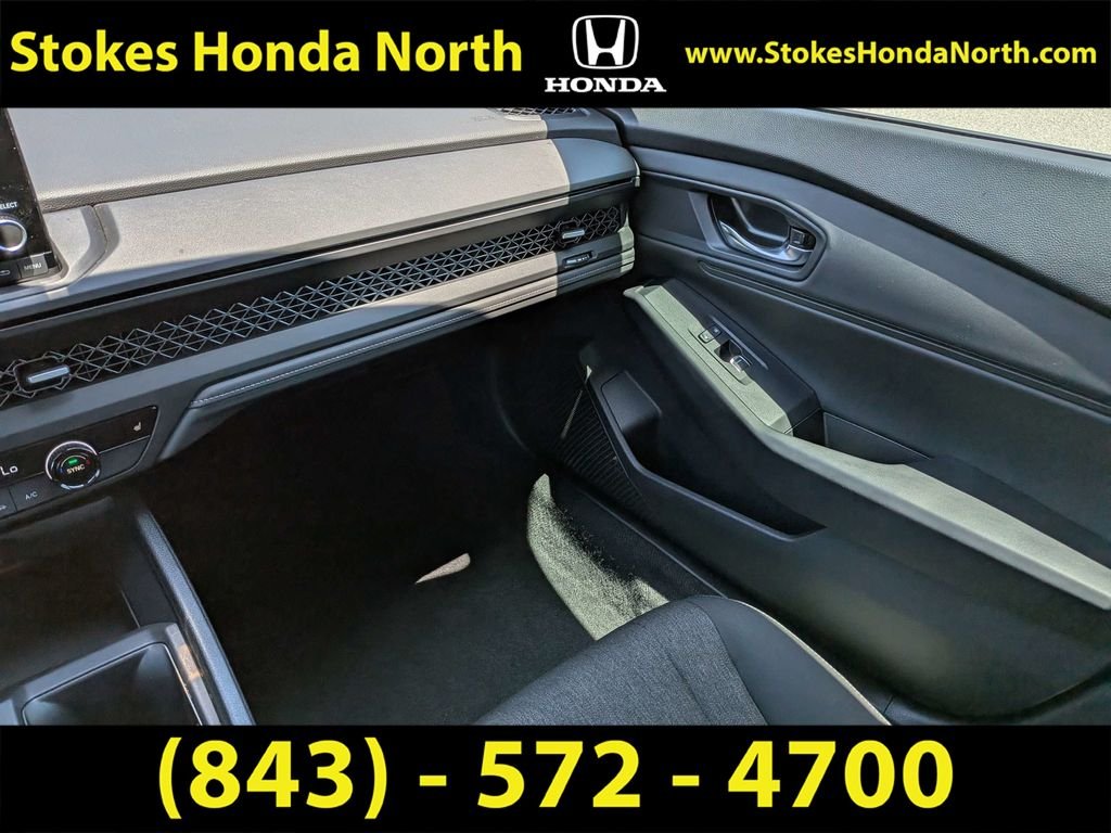 Used 2024  Honda EX image 18