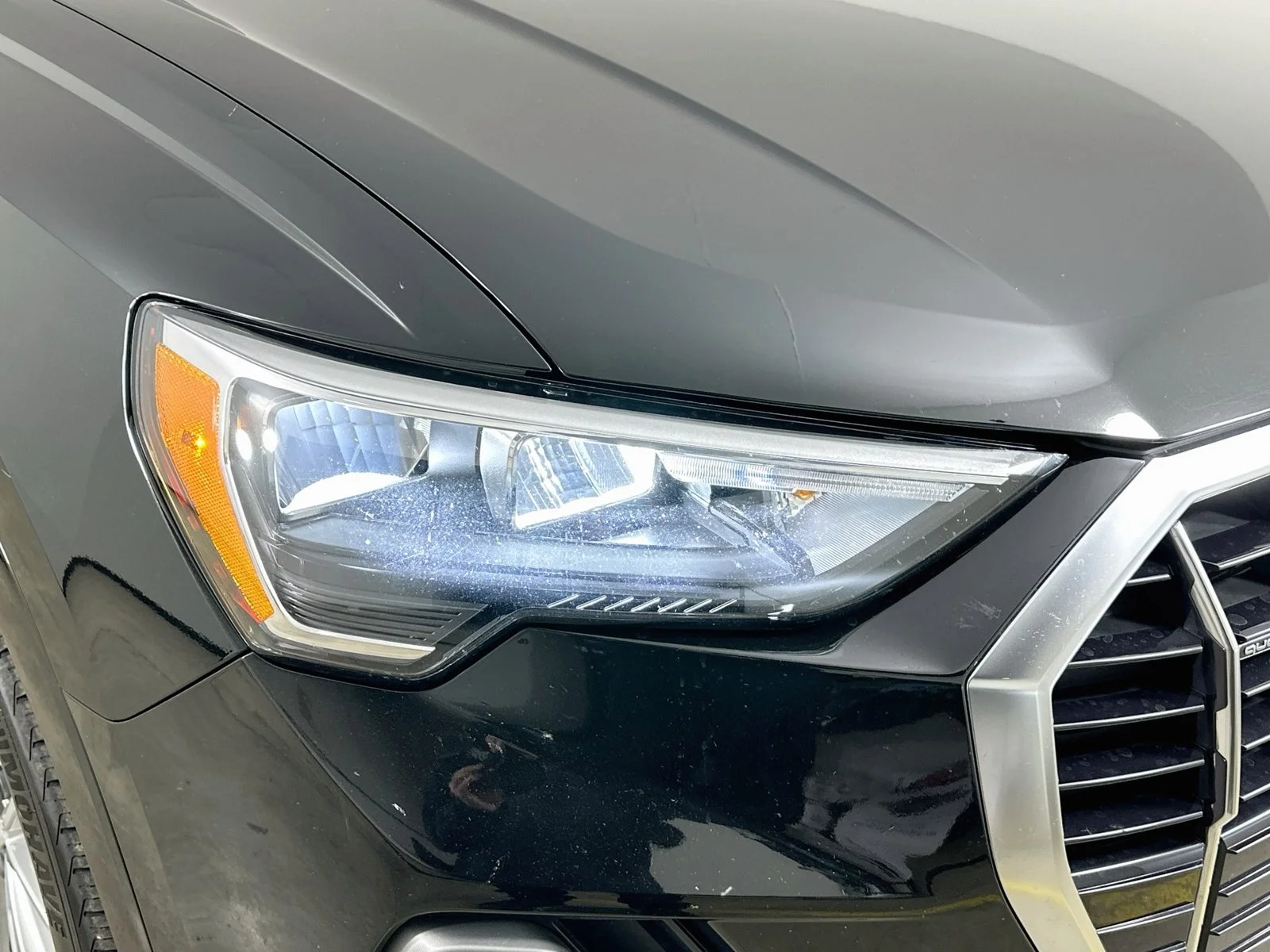 Used 2022 Black Audi  image 10