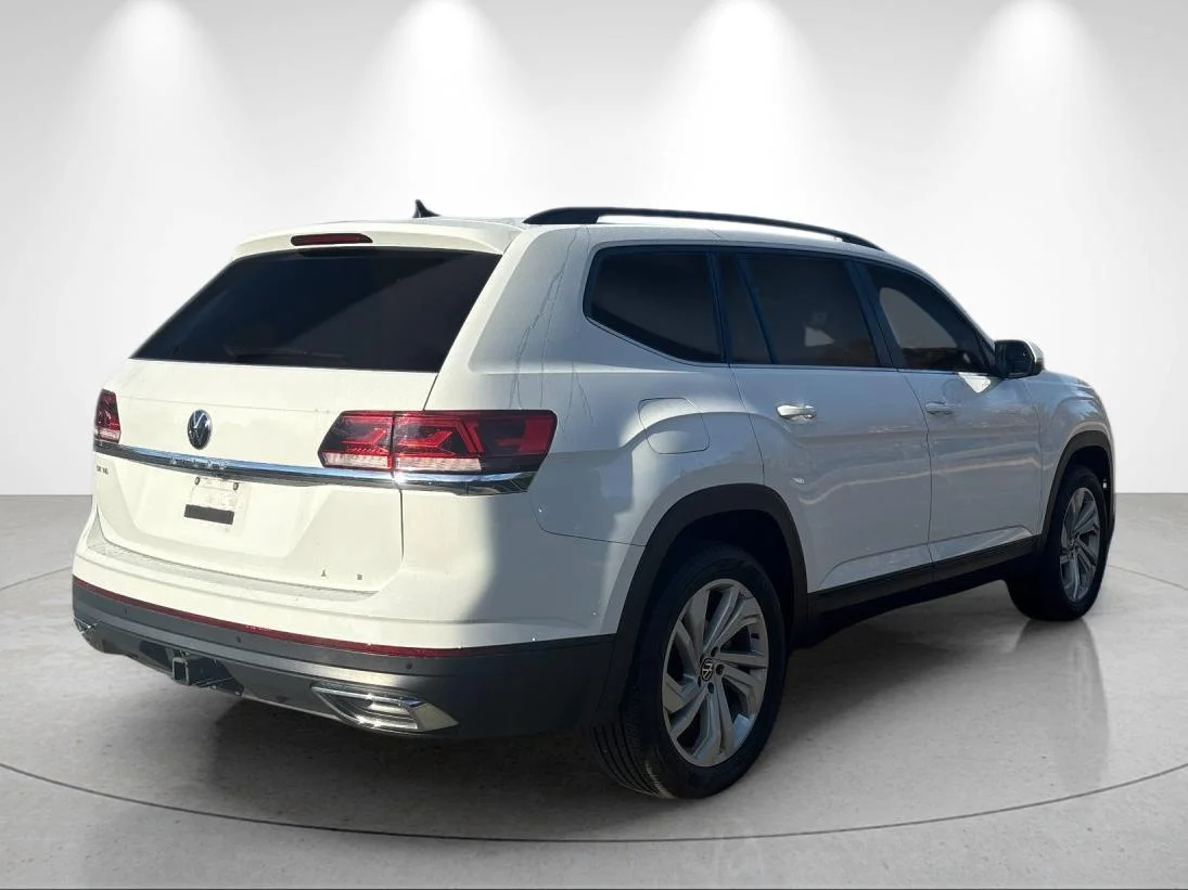 Used 2022 Pure White Volkswagen 3.6L V6 SE w/Technology image 5