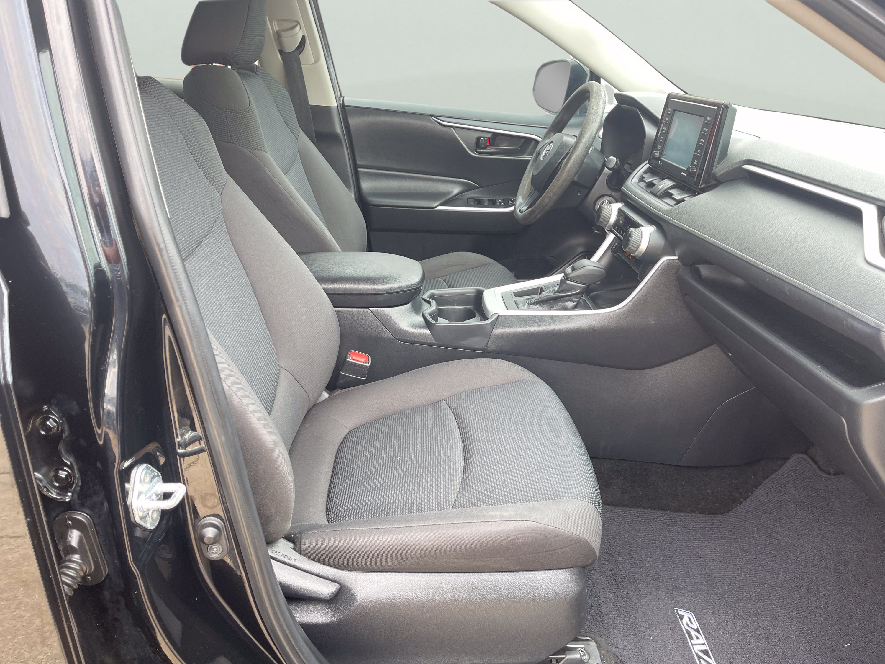 Used 2020 Midnight Black Metallic Toyota LE image 13