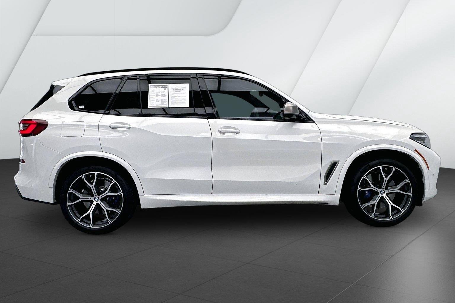 Certified Used 2022 Alpine White BMW M50i image 5