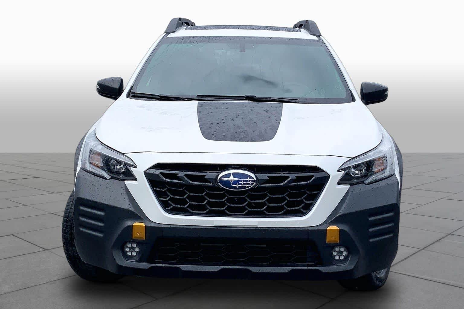 Used 2022 Crystal White Pearl Subaru Wilderness image 4