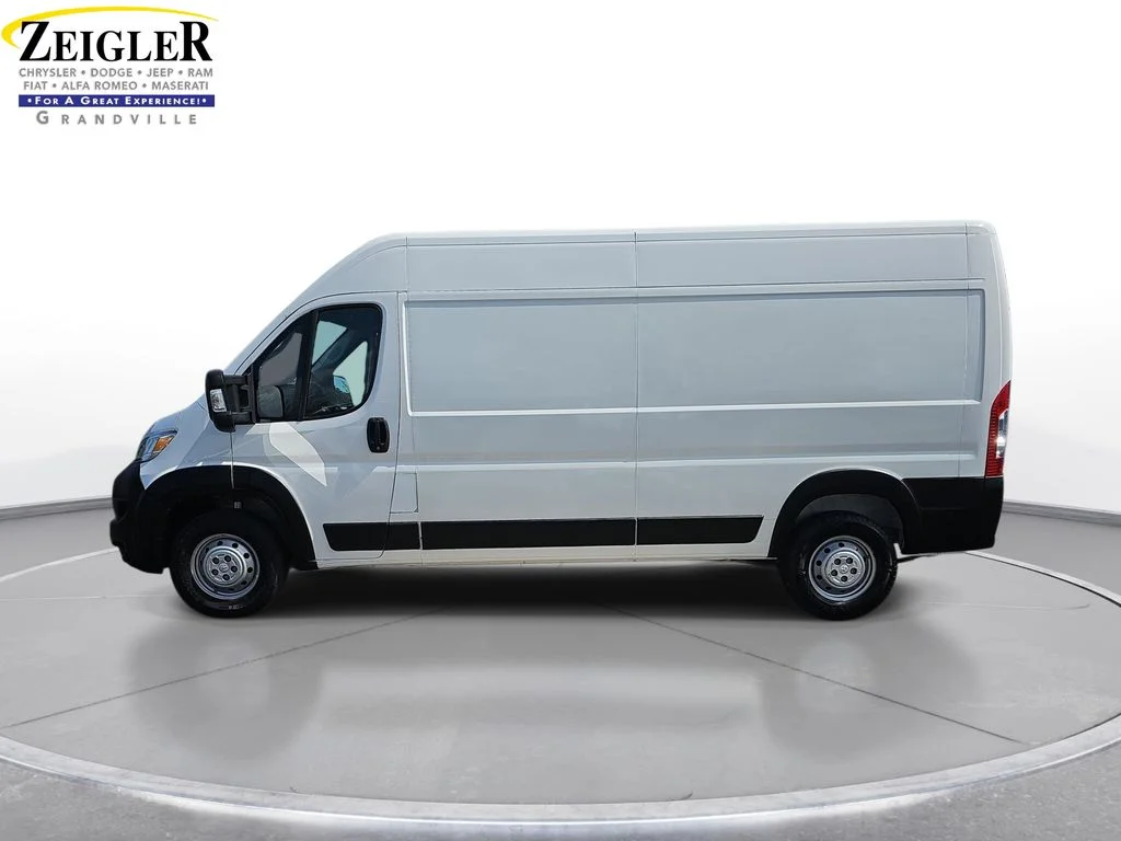 Used 2023 White Ram High Roof image 8