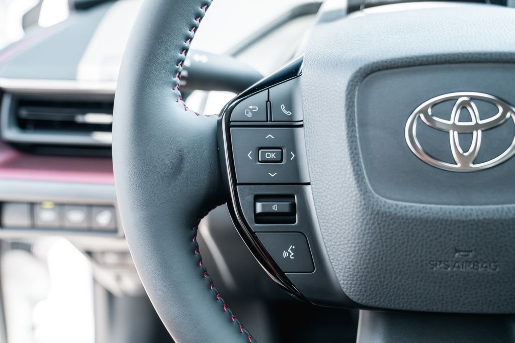 New 2026 Wind Chill Pearl Toyota SE image 15