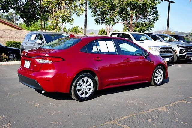 Used 2026  Toyota LE image 7