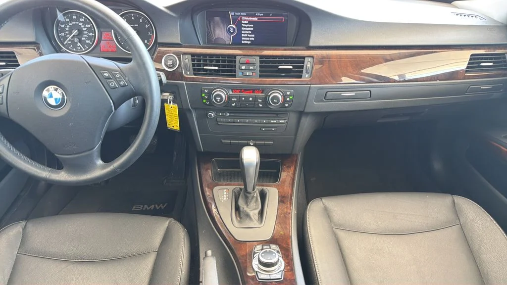 Used 2010 Space Gray BMW  image 8