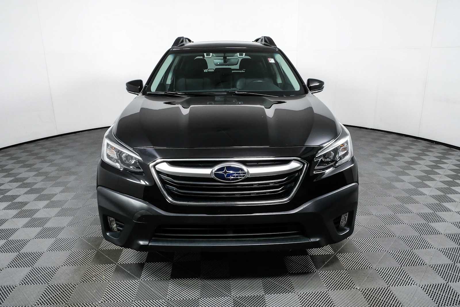 Used 2021 Crystal Black Silica Subaru Premium image 26