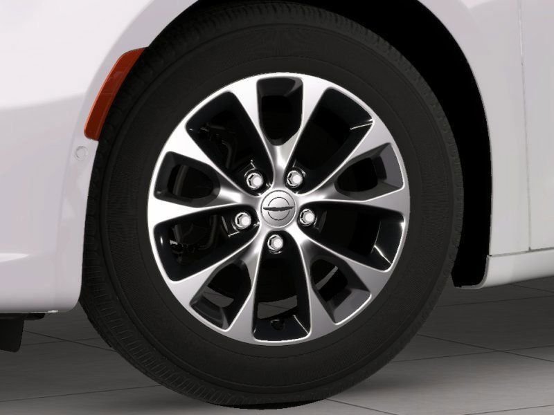 2026 Chrysler Pacifica Select - Photo 11