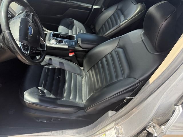 Used 2020 Silver Ford SEL image 8