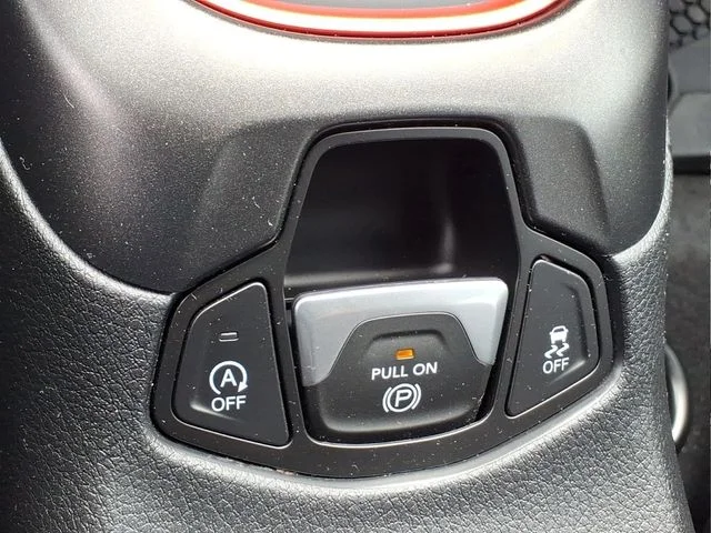 Used 2017 Gray Jeep Trailhawk image 8