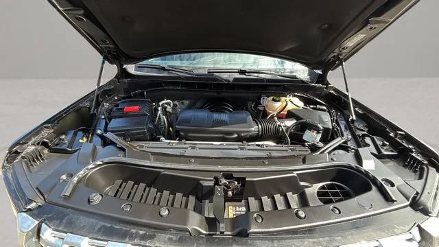 Used 2024 Onyx Black GMC Denali image 32