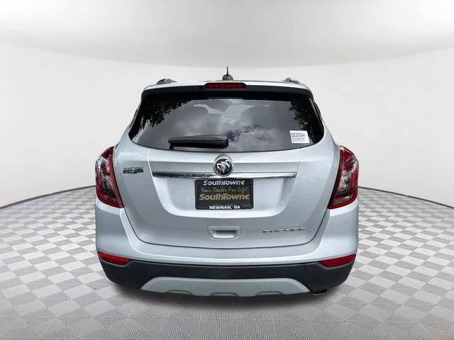 Used 2022 Quicksilver Metallic Buick Preferred image 6