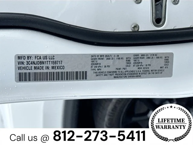 New 2026 White Jeep Latitude image 33