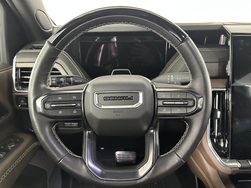 Used 2025 White GMC Denali Ultimate image 8