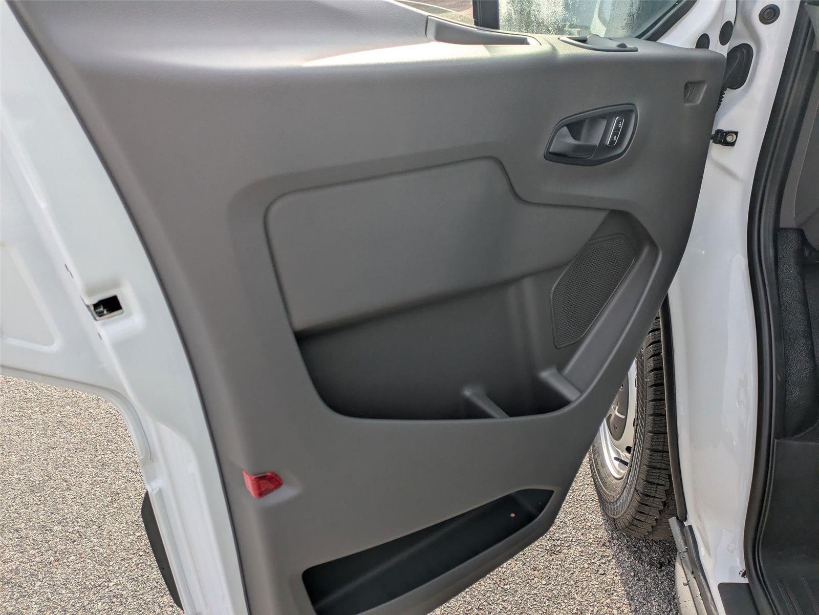 New 2026 Oxford White Ford Cargo Van image 10
