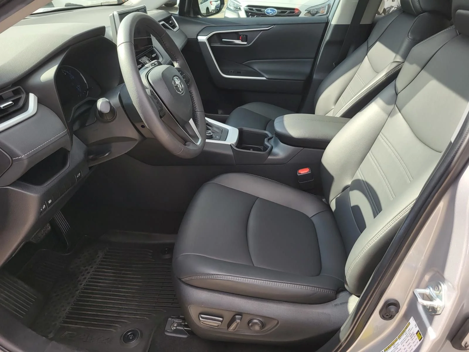 Used 2024 Silver Toyota XLE Premium image 21
