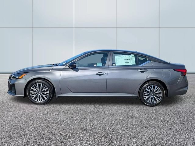 New 2026 Gun Metallic Nissan 2.5 SV image 2