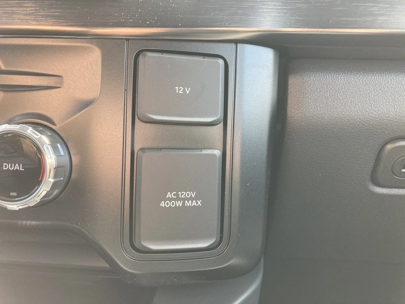 New 2026 Star White Metallic Tri-Coat Ford F-350® Lariat® image 25