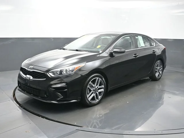 Used 2021 Black Kia EX image 3
