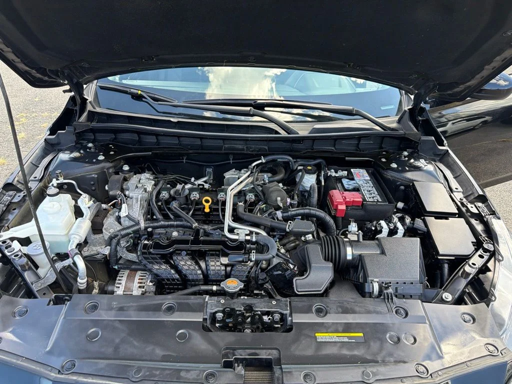 Used 2024 Black Nissan 2.5 SR image 39