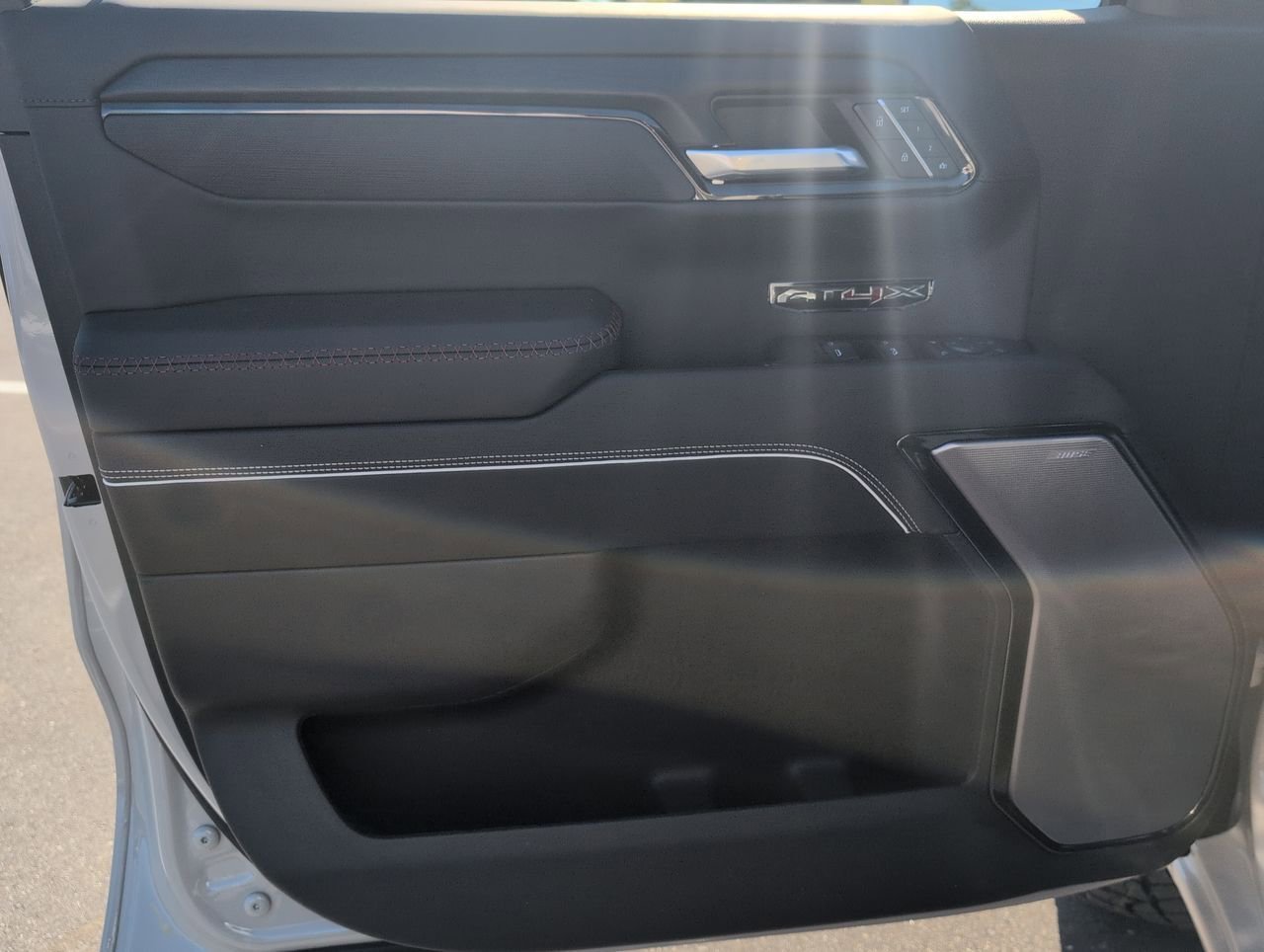 2026 GMC Sierra 1500 AT4X - Photo 22
