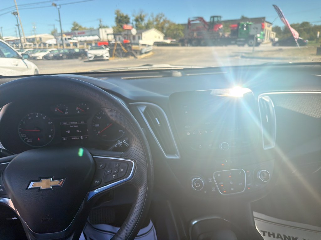 Used 2024 White Chevrolet LT image 20