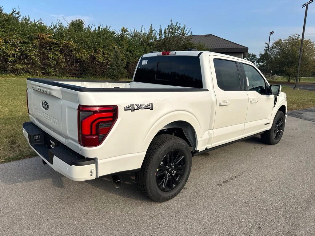 New 2026 Star White Metallic Tri-Coat Ford Platinum® image 13