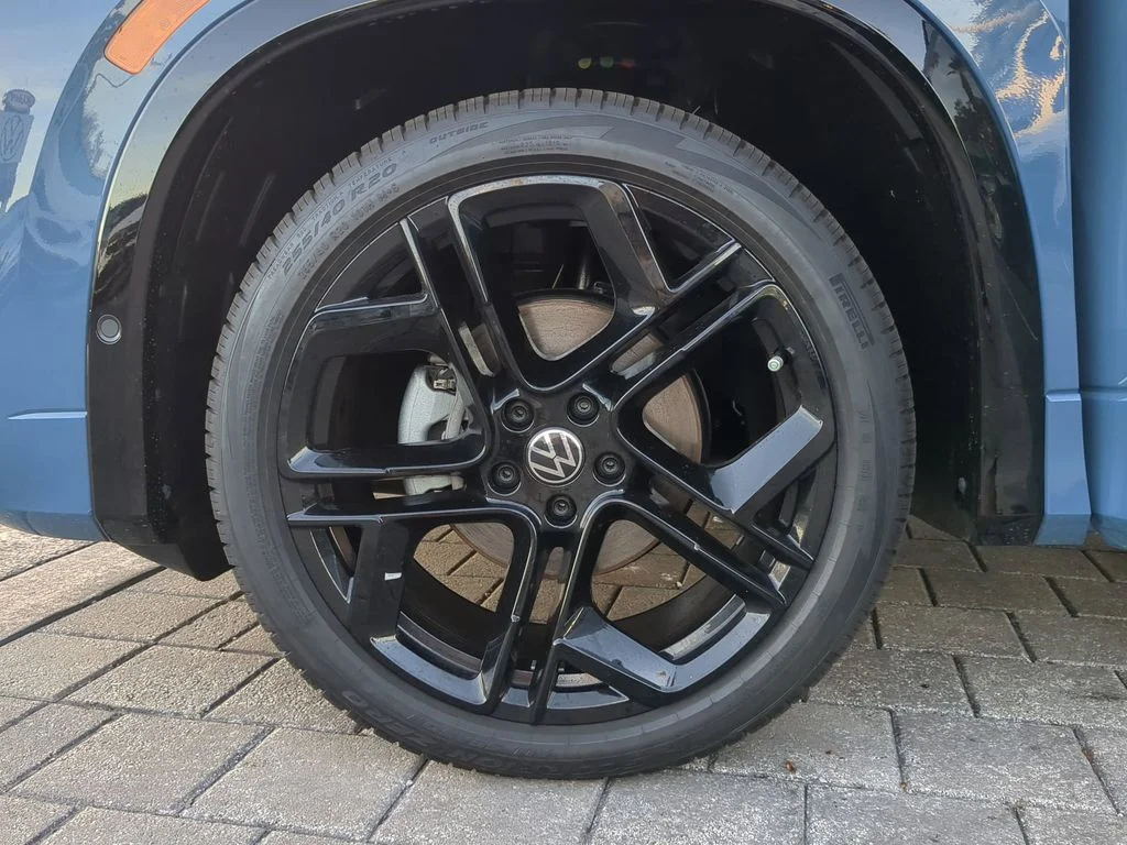 New 2026 Blue Volkswagen 2.0T SE R-Line Black image 33