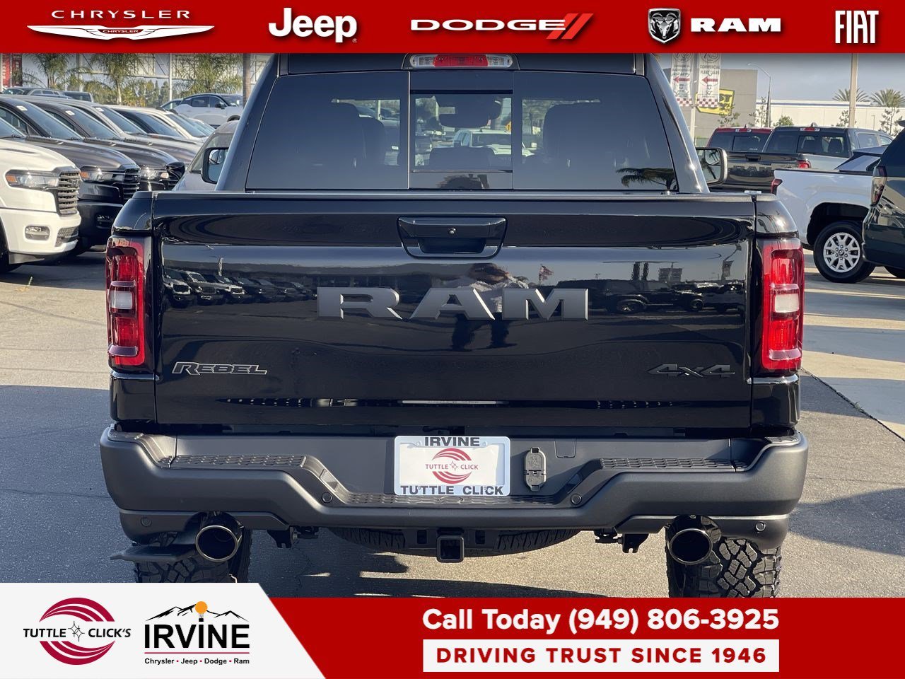 New 2026 Diamond Black Crystal Pearl-Coat Exterior Paint RAM Rebel image 5