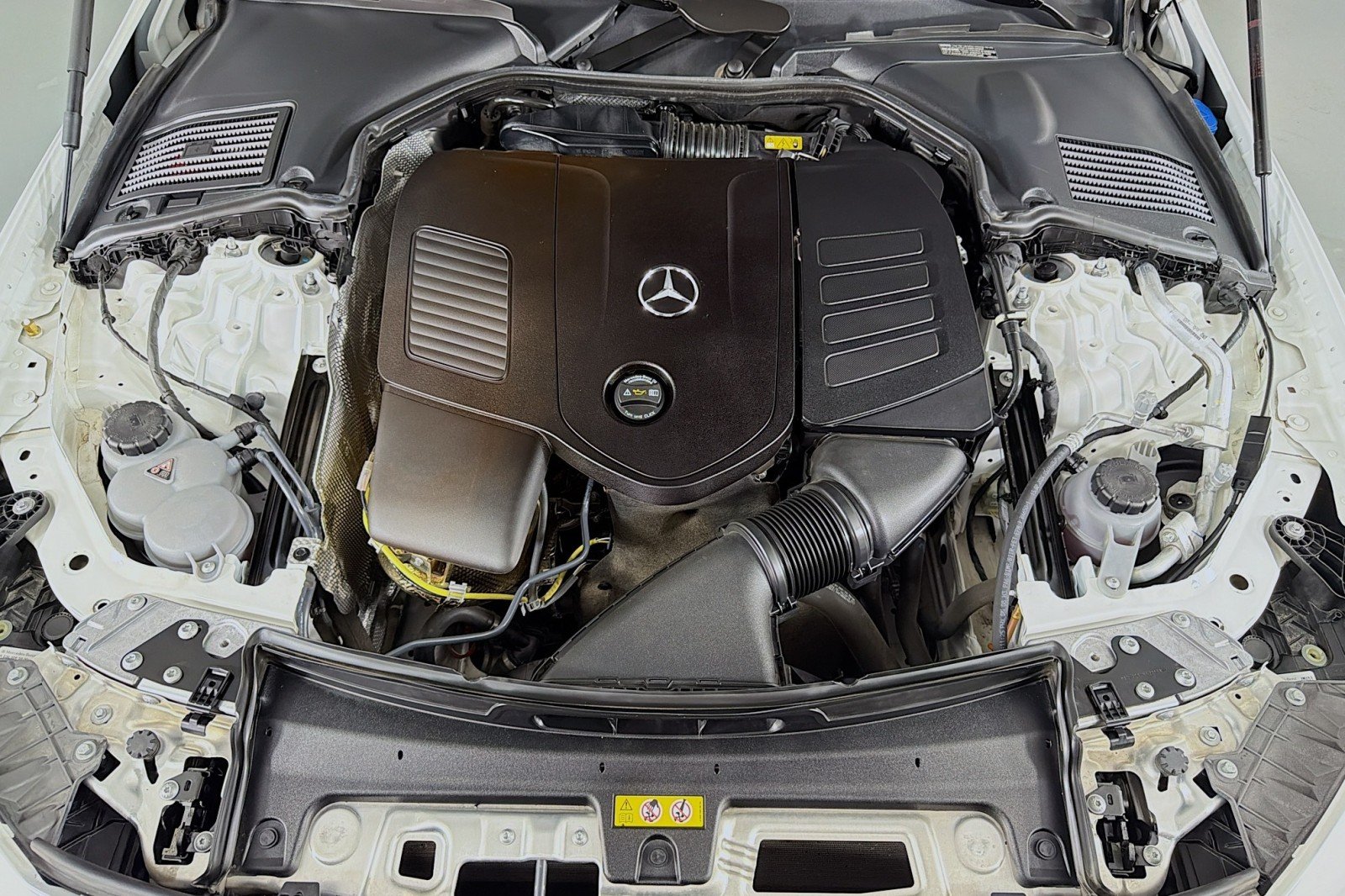 Certified Used 2024 Polar White Mercedes-Benz 300 image 12