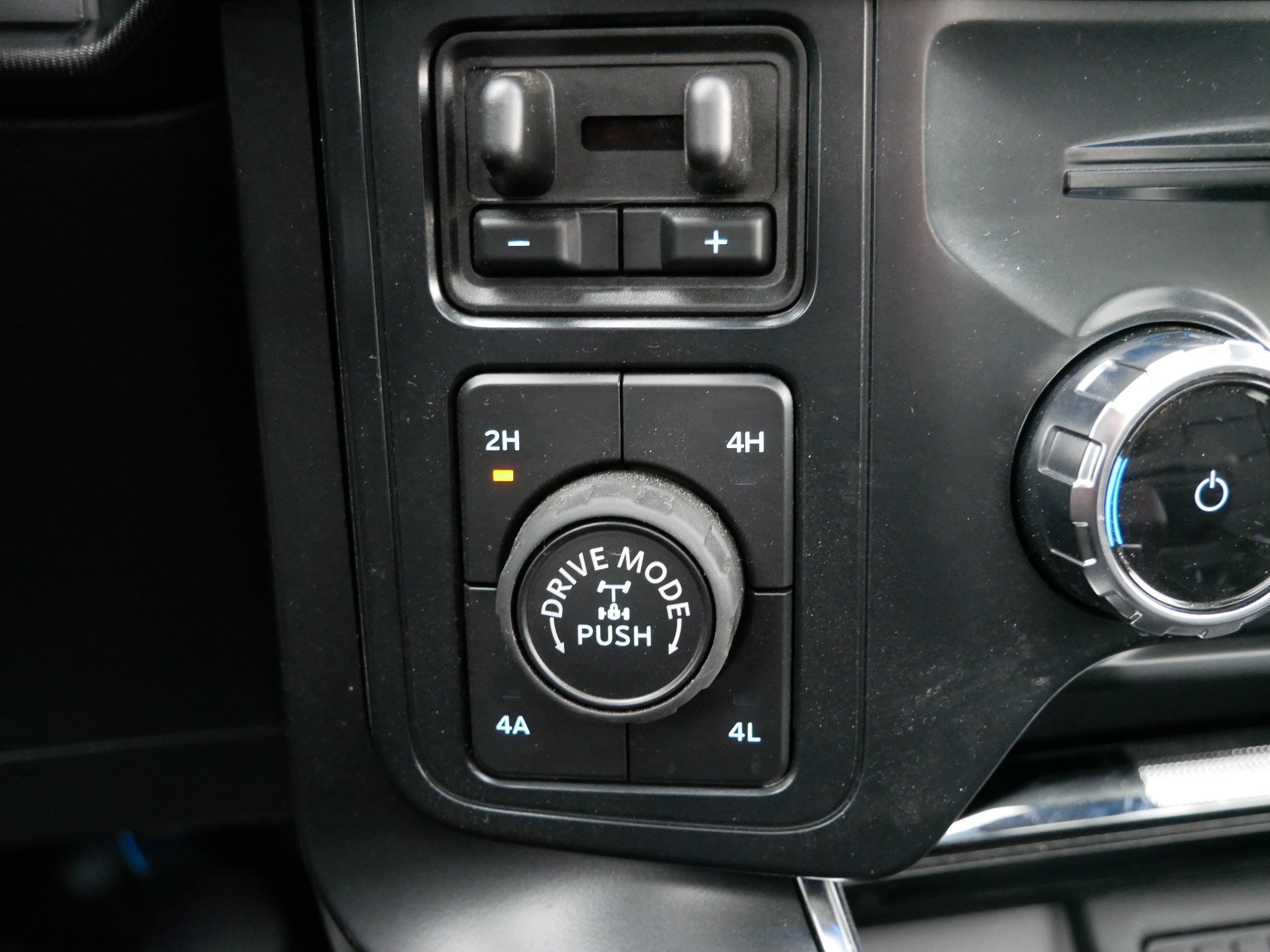 2026 Ford F-150 Raptor - Photo 27