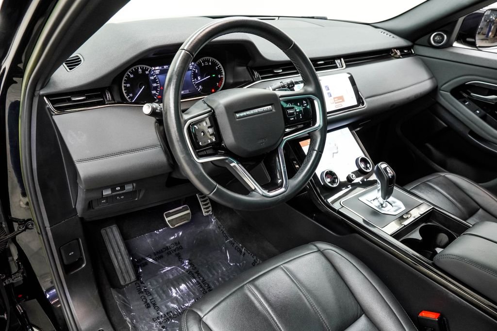 Used 2023 Black Land Rover R-Dynamic SE image 20