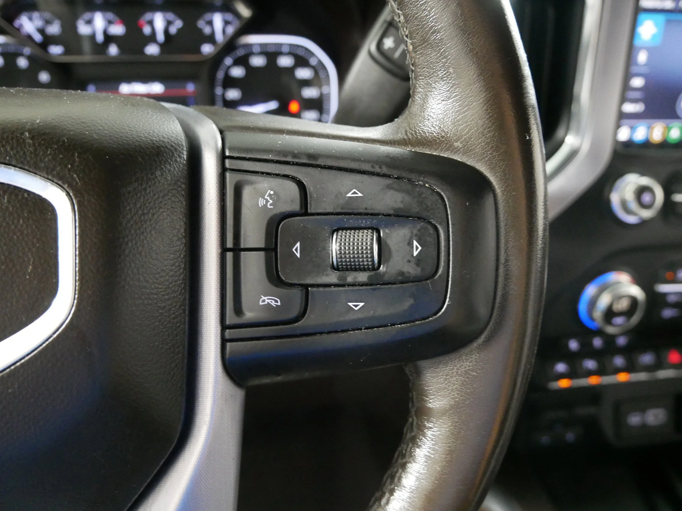 Used 2019 Red Quartz Tintcoat GMC SLT image 28