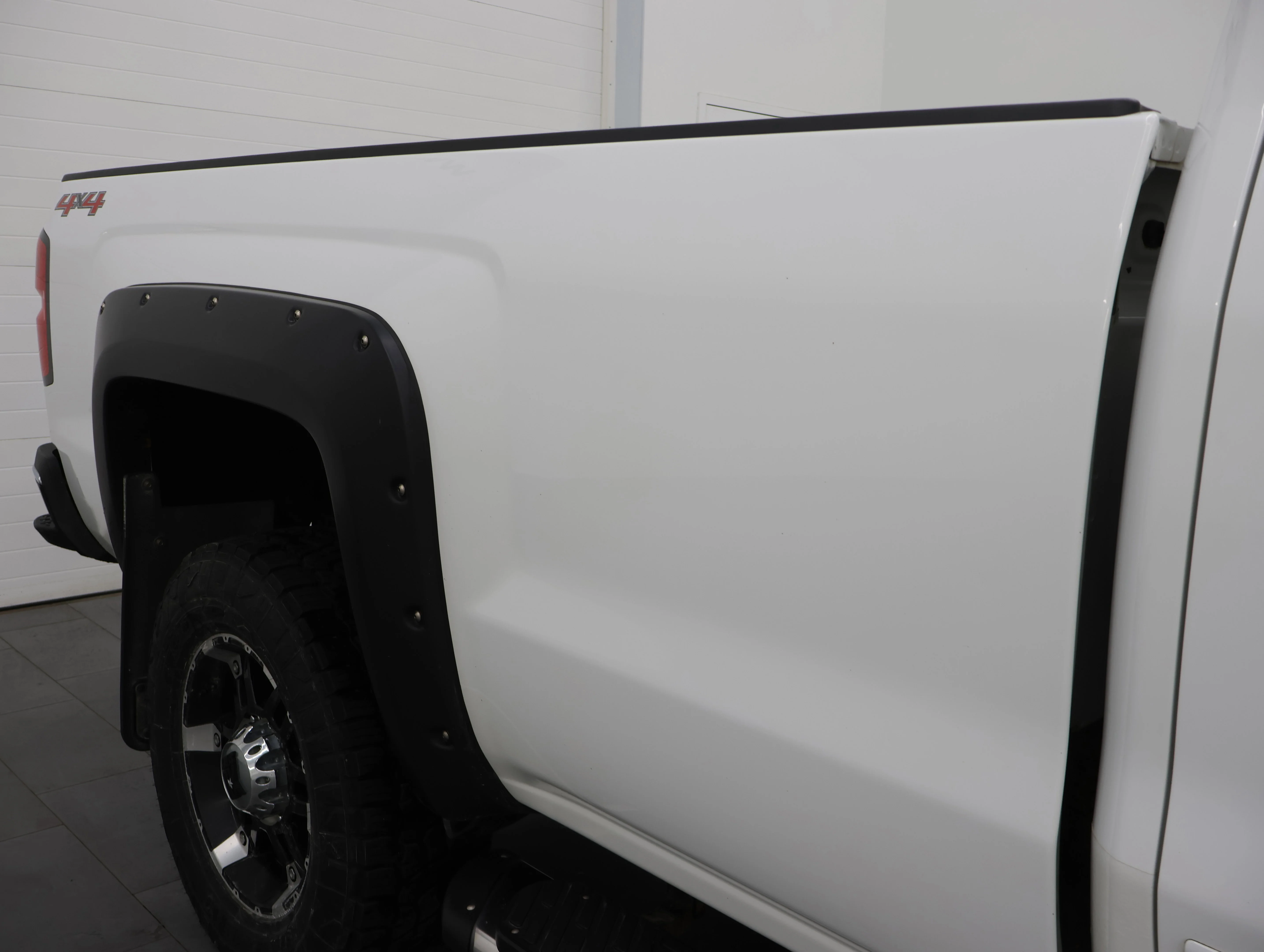 Used 2015 Summit White Chevrolet LT image 23