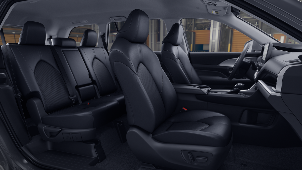 New 2026 Wind Chill Pearl Toyota XLE image 20