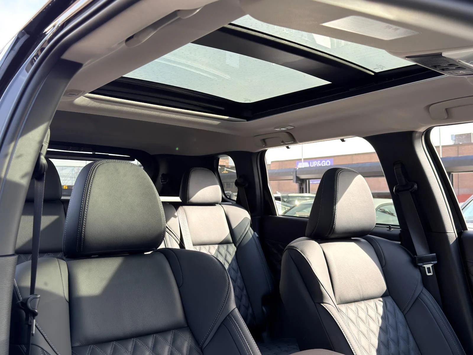 2025 Mitsubishi Outlander Plug-in Hybrid SEL - Photo 29