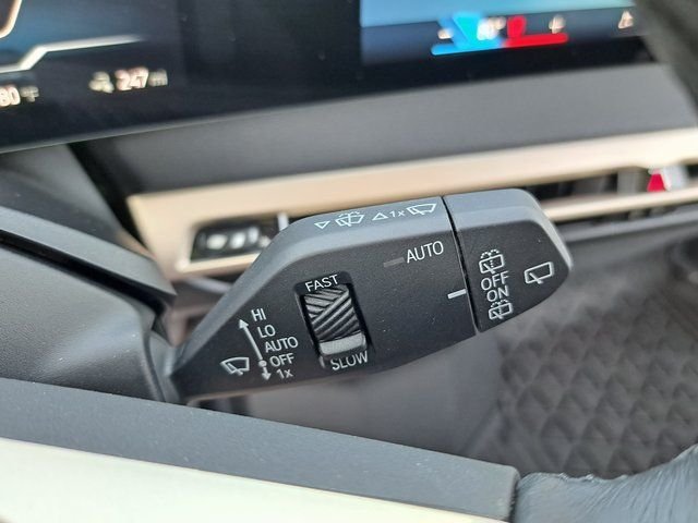 Used 2025 Blue BMW xDrive50 image 11